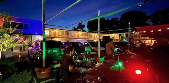 Hotel Royal Oak (Jones Motel, Jones Royal Motor Inn) - Web Listing (newer photo)